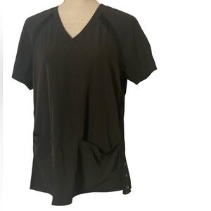 Med Couture Black Short Sleeve Top with Pockets and Side Stretch